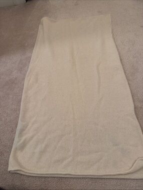 InCashmere Lightweight Cream Cashmere Shawl/Wrap